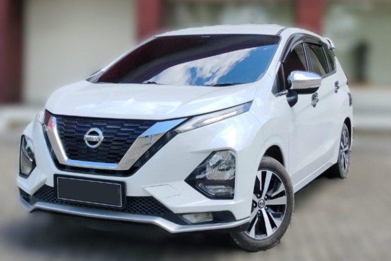 Mobil Bekas Nissan Livina 1.5 VL A/T 2021