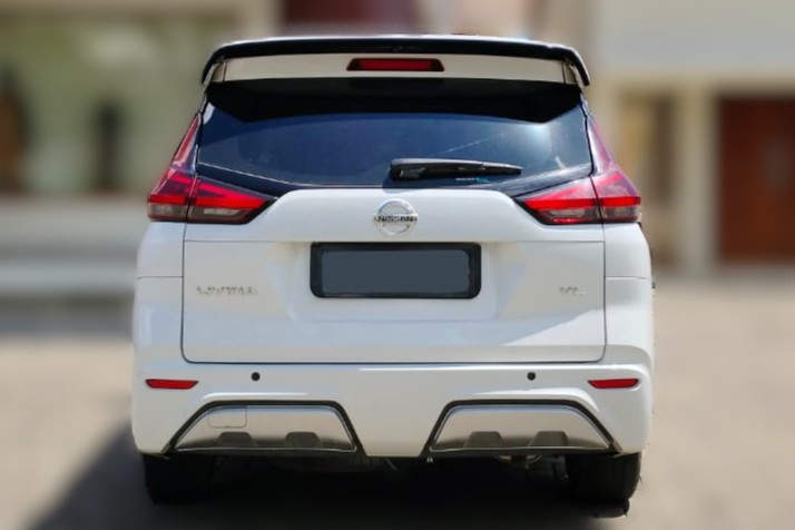 Mobil Bekas Nissan Livina 1.5 VL A/T 2021