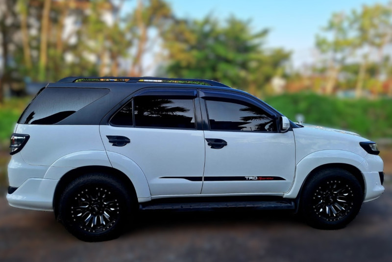 Mobil Bekas Toyota Fortuner G TRD Sportivo A/T 2013