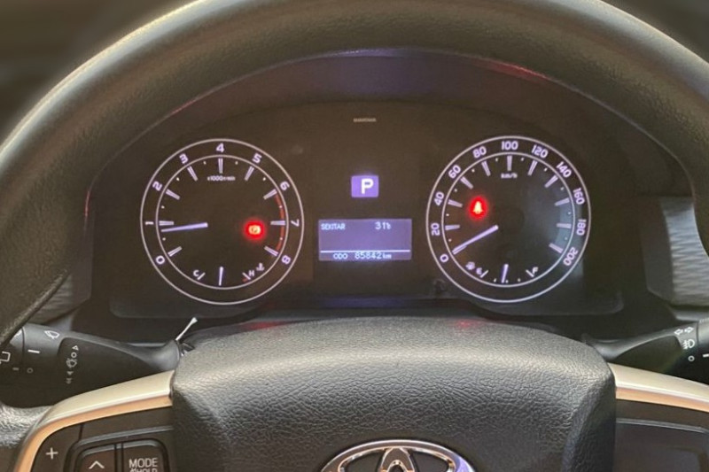 Mobil Bekas Toyota Innova G A/T 2016